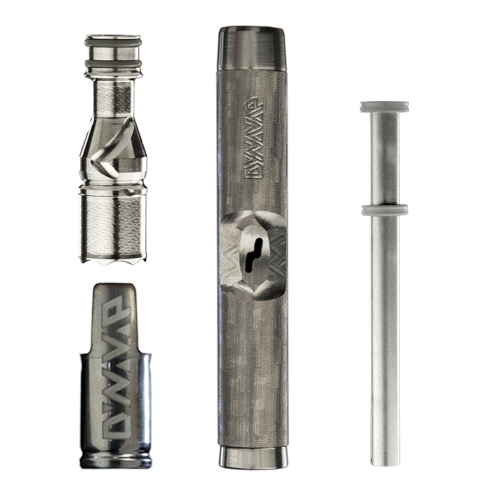 101853-8 Einzelteile eines DynaVap M7 Vaporizers, bestehend aus Cap, Gehäuse und Schieber.